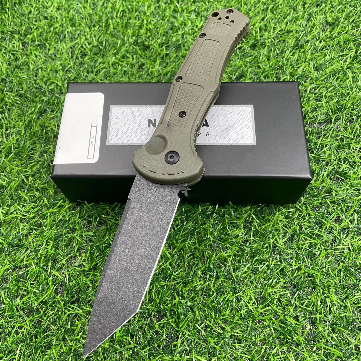 Outdoor Self Defense Automatic Jump Knife, 9070 Pocket Folding Knife, D2 Steel Blade Non-Slip Fiberglass Handle, EDC Multi-Functional Sharp Tactical Knife for Outdoor, Tactical, Survival and EDC